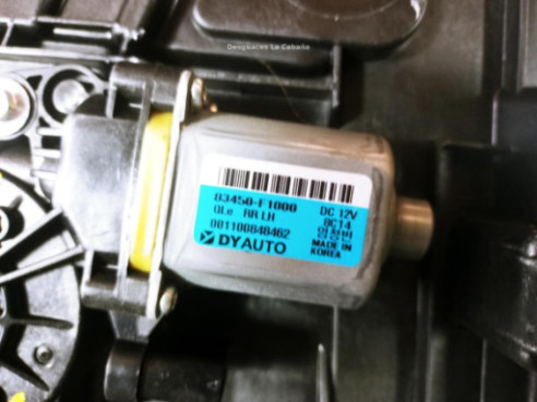83450F1000 ELEVALUNAS PUERTA LAT TRA IZQ KIA SPORTAGE (QL)|Desguaces La Cabaña