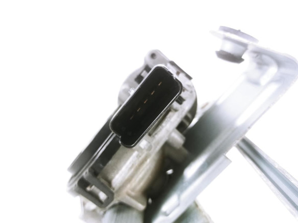 98120D9000 MOTOR LIMPIAPARABRISAS DEL KIA SPORTAGE (QL)|Desguaces La Cabaña