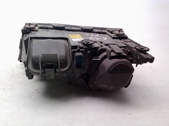 0301043202 FARO DERECHO BMW 7 (E38)|Desguaces La Cabaña