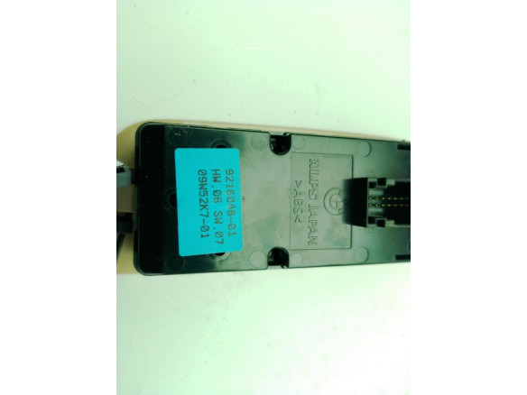 921604601 MANDO ELEVALUNAS PUERTA LAT DEL IZQ BMW X1 (E84)|Desguaces La Cabaña