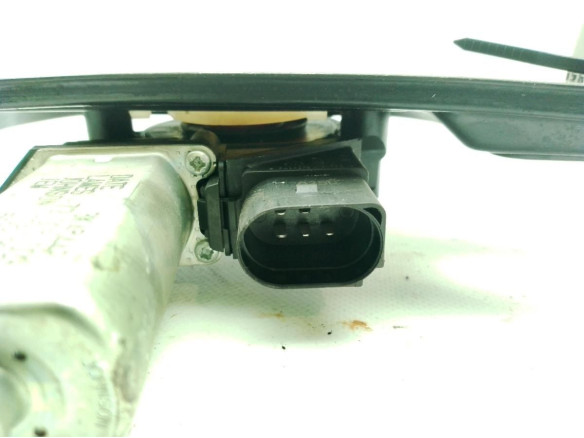 3K4644F, 72005003 ELEVALUNAS PUERTA LAT TRA DER BMW X1 (E84)|Desguaces La Cabaña