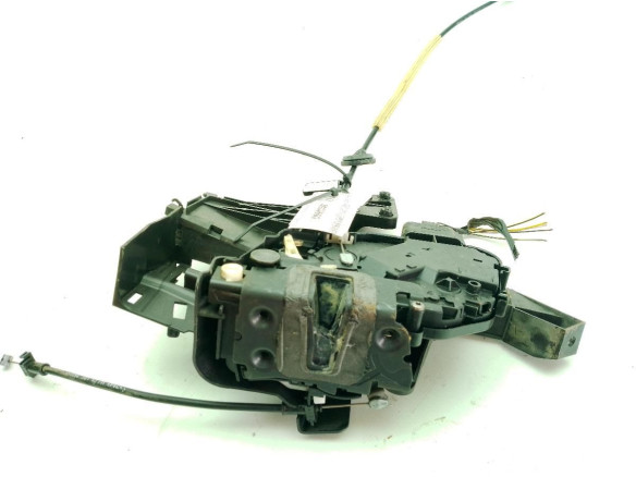 8V4AS26413EA CERRADURA PUERTA LAT TRA IZQ FORD KUGA I|Desguaces La Cabaña