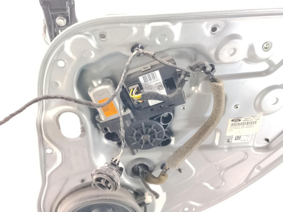   ELEVALUNAS PUERTA LAT TRA DER FORD KUGA I|Desguaces La Cabaña