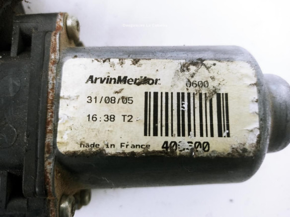 ELEVALUNAS PUERTA LAT TRA DER NISSAN PRIMERA Hatchback (P12)|Desguaces La Cabaña