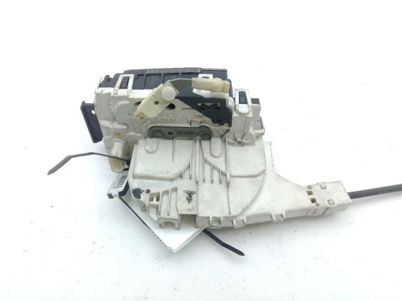 A9067202135 CERRADURA PUERTA LAT DEL IZQ VW CRAFTER 30-50 Furgón (2E_)|Desguaces La Cabaña