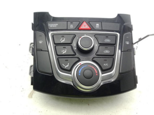  97250A6040GU MANDO CLIMA HYUNDAI i30 (GD)|Desguaces La Cabaña