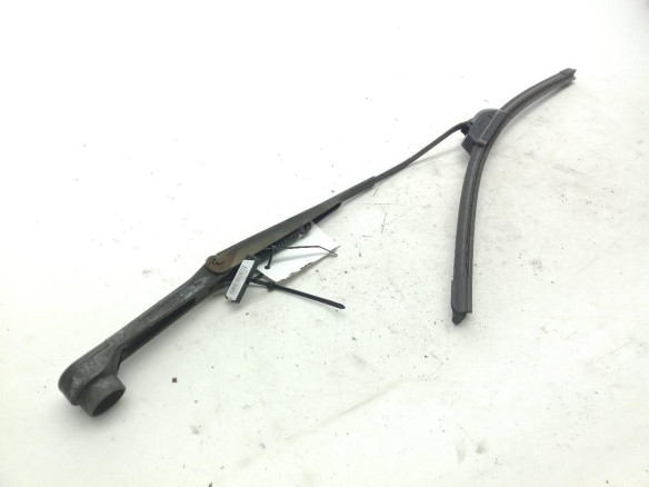   BRAZO LIMPIAPARABRISAS DEL DER MITSUBISHI MONTERO SPORT I (K7_, K9_)|Desguaces La Cabaña