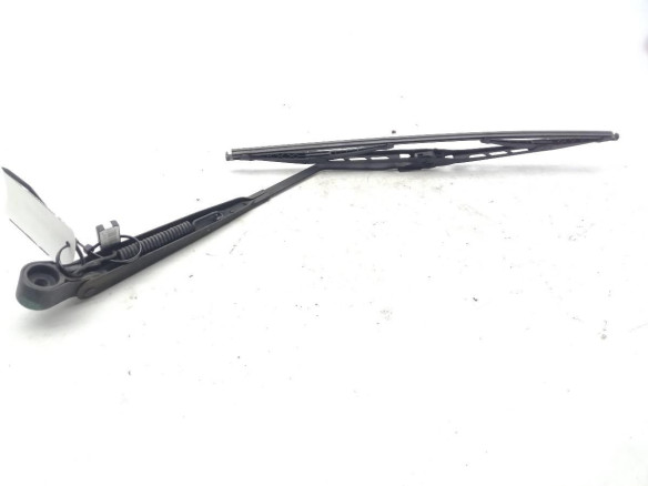   BRAZO LIMPIAPARABRISAS TRA PORTÓN MITSUBISHI MONTERO SPORT I (K7_, K9_)|Desguaces La Cabaña