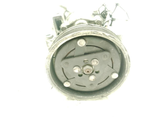 8200953359 COMPRESOR AA NISSAN NV200 / EVALIA Autobús|Desguaces La Cabaña