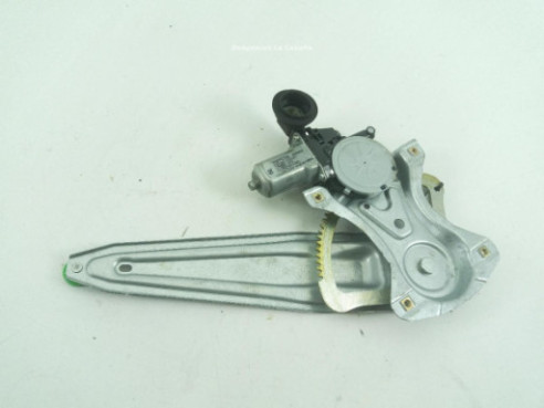 0422001350 COMPRESOR AA TOYOTA YARIS (_P13_)|Desguaces La Cabaña 2