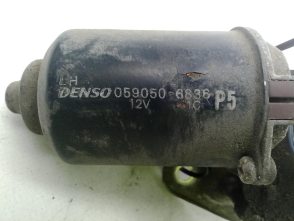  0590506836 MOTOR LIMPIAPARABRISAS DEL SUZUKI JIMNY Todo terreno, cerrada (SN)|Desguaces La Cabaña