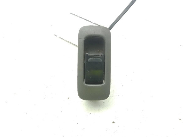   MANDO ELEVALUNAS PUERTA LAT DEL DER SUZUKI JIMNY Todo terreno, cerrada (SN)|Desguaces La Cabaña