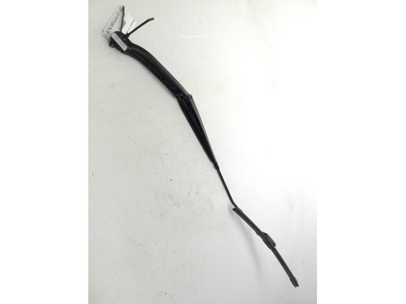 0000052108468 BRAZO LIMPIAPARABRISAS DEL DER FIAT 500X (334_)|Desguaces La Cabaña