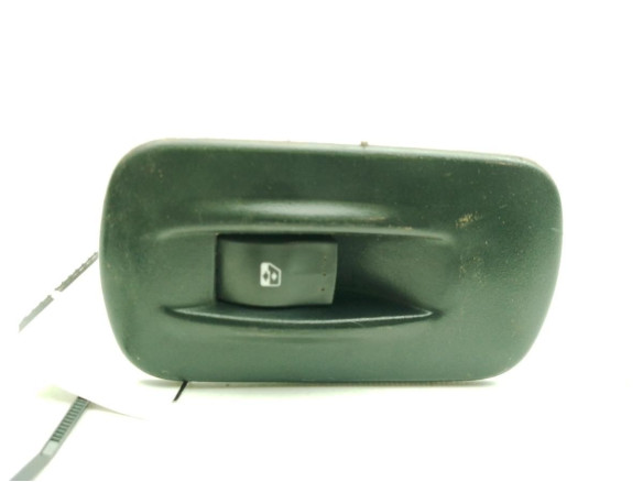 8200011870 MANDO ELEVALUNAS PUERTA LAT DEL DER NISSAN PRIMASTAR Furgón (X83)|Desguaces La Cabaña