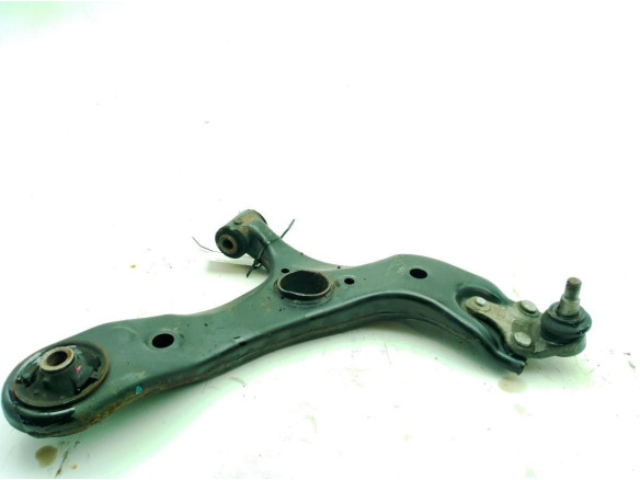 4806802130 BRAZO SUSPENSION DEL DER INF TOYOTA AURIS (_E18_)|Desguaces La Cabaña