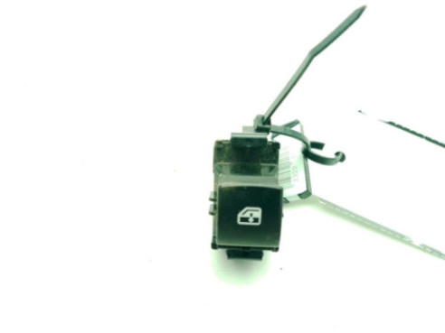 8608A319 MANDO ELEVALUNAS PUERTA LAT DEL DER MITSUBISHI OUTLANDER III (GG_W, GF_W, ZJ)|Desguaces La Cabaña