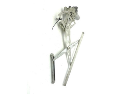 ELEVALUNAS PUERTA LAT DEL IZQ LEXUS IS II (_E2_)|Desguaces La Cabaña