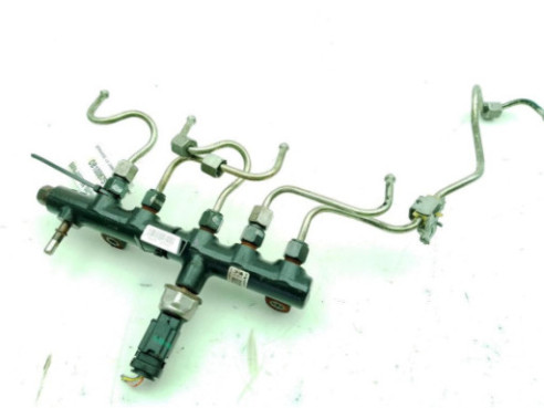 9674300080 RAMPA INYECCION PEUGEOT 308 SW II|Desguaces La Cabaña