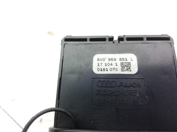 8V0959851L MANDO ELEVALUNAS PUERTA LAT DEL IZQ AUDI A3 Sportback (8VA, 8VF) |Desguaces La Cabaña