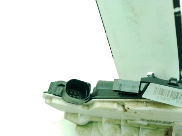 5N0839016G CERRADURA PUERTA LAT TRA DER VW CC (358)|Desguaces La Cabaña