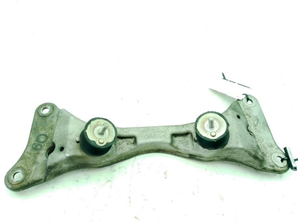 68572910 SOPORTE CAJA CAMBIOS BMW X1 (E84)|Desguaces La Cabaña