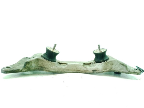 68572910 SOPORTE CAJA CAMBIOS BMW X1 (E84)|Desguaces La Cabaña