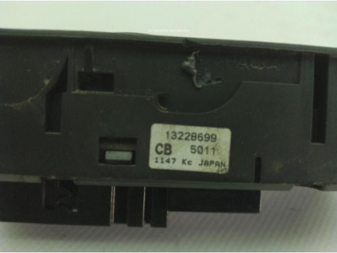 13228699 MANDO ELEVALUNAS PUERTA LAT DEL IZQ OPEL ASTRA H TwinTop (A04)|Desguaces La Cabaña