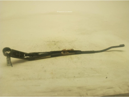 BRAZO LIMPIAPARABRISAS DEL IZQ TOYOTA YARIS (_P9_)|Desguaces La Cabaña