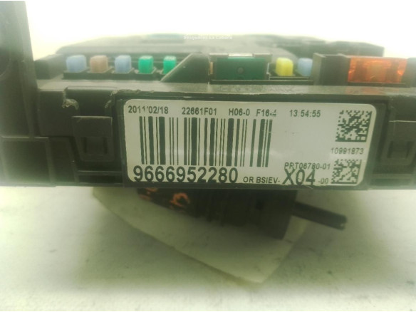 9666952280 CAJA FUSIBLES INTERIOR (BSI) CITROEN C3 II|Desguaces La Cabaña
