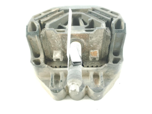 81962100669 SOPORTE MOTOR DER MAN TGX II|Desguaces La Cabaña