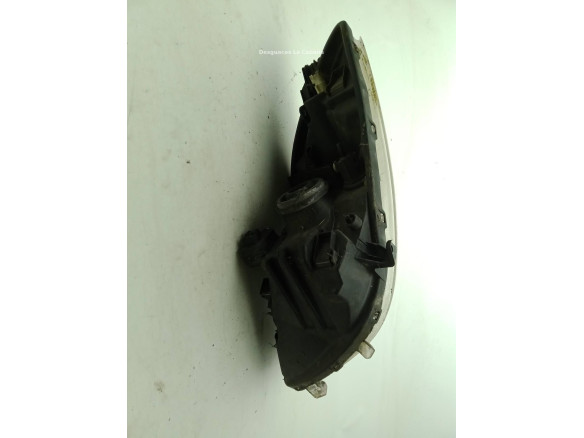  89900736 FARO DERECHO TOYOTA YARIS (_P9_)|Desguaces La Cabaña
