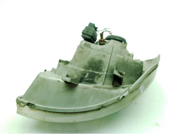 7700311372 FARO DERECHO NISSAN PRIMASTAR Furgón (X83)|Desguaces La Cabaña