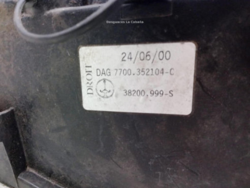 7700352104C FARO DERECHO RENAULT MASTER II Autobús (JD)|Desguaces La Cabaña