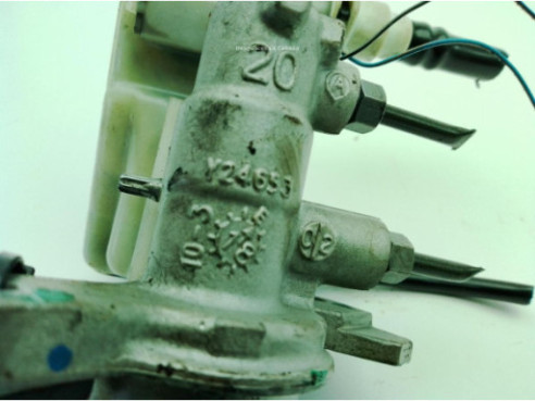 Y24653 BOMBA FRENO FORD TRANSIT COURIER Furgón|Desguaces La Cabaña