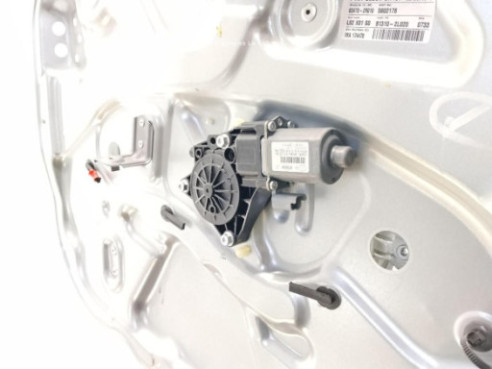 824712R000 ELEVALUNAS PUERTA LAT DEL IZQ HYUNDAI i30 (FD)|Desguaces La Cabaña