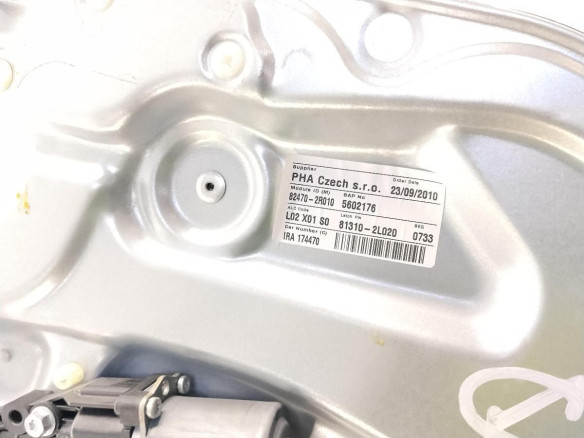 824712R000 ELEVALUNAS PUERTA LAT DEL IZQ HYUNDAI i30 (FD)|Desguaces La Cabaña