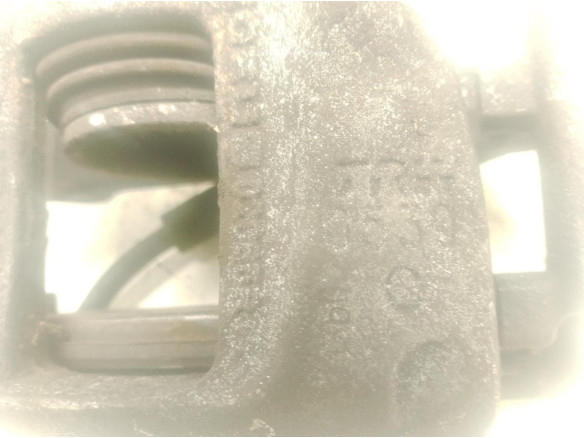 7701208332 PINZA DEL IZQ RENAULT TRAFIC III Furgón (FG_)|Desguaces La Cabaña