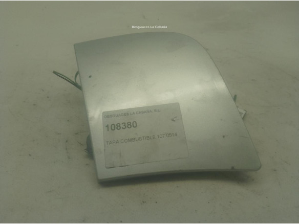 TAPA COMBUSTIBLE PEUGEOT 107|Desguaces La Cabaña