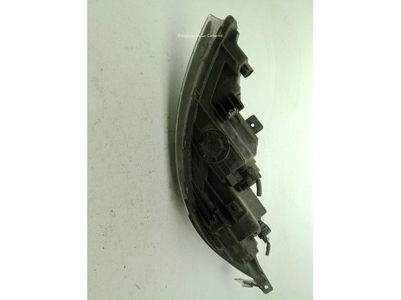 921023W121 FARO DERECHO KIA SPORTAGE (SL)|Desguaces La Cabaña