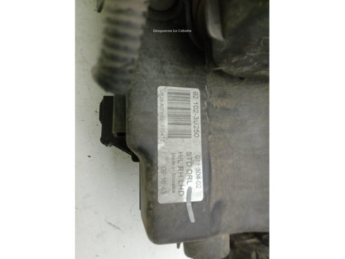 921023W121 FARO DERECHO KIA SPORTAGE (SL)|Desguaces La Cabaña