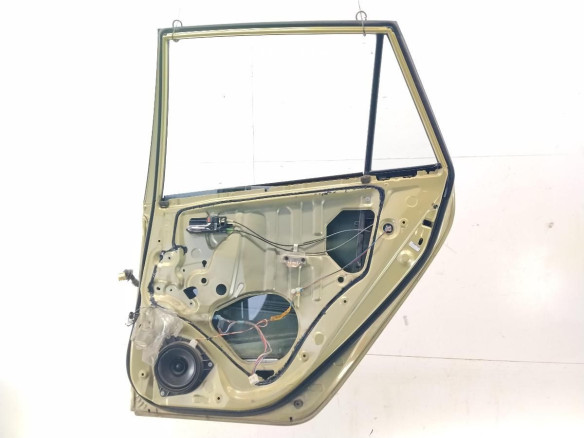   PUERTA LAT TRA DER TOYOTA COROLLA Verso (_E12_)|Desguaces La Cabaña