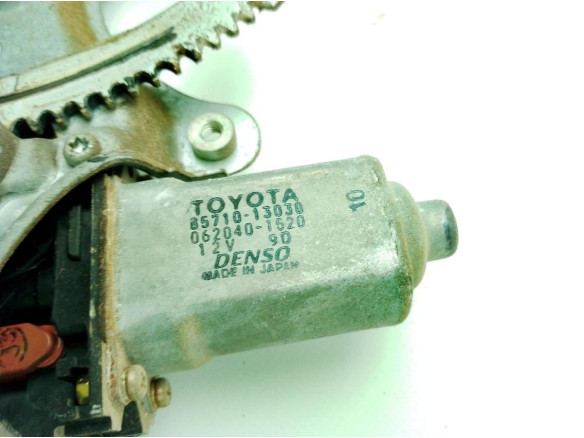 8571013030 ELEVALUNAS PUERTA LAT DEL DER TOYOTA COROLLA Verso (_E12_)|Desguaces La Cabaña