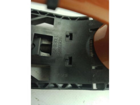 5N0839885H MANILLA PUERTA LAT TRA DER EXT SEAT ATECA (KH7)|Desguaces La Cabaña