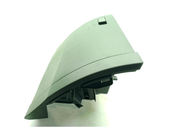 576857095E GUANTERA INFERIOR DER SEAT ATECA (KH7)|Desguaces La Cabaña