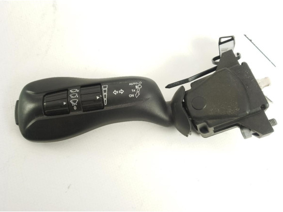 81255090207 MANDO LIMPIAPARABRISAS MAN TGX II|Desguaces La Cabaña