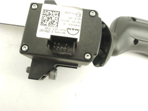 81255090207 MANDO LIMPIAPARABRISAS MAN TGX II|Desguaces La Cabaña
