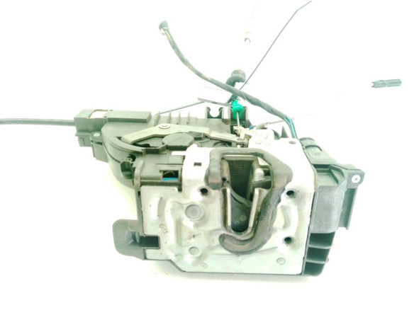 A4477200235 CERRADURA PUERTA LAT DEL DER MERCEDES BENZ CLASE V (W447)|Desguaces La Cabaña