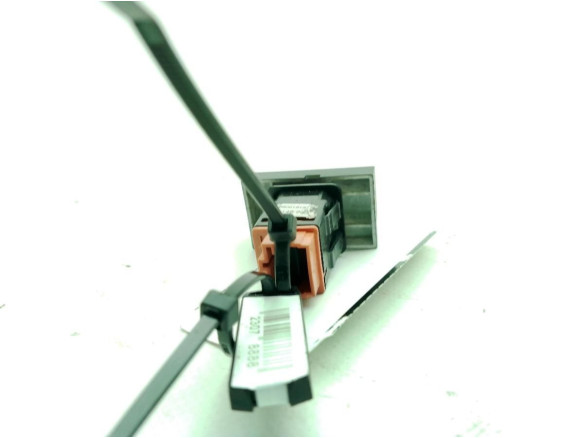 98091816ZD INTERRUPTOR WARNING CITROEN SPACETOURER|Desguaces La Cabaña