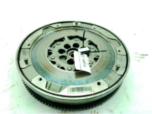 21207637279 VOLANTE MOTOR BMW 1 (E87)|Desguaces La Cabaña