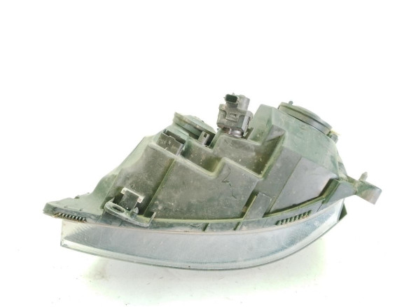 7701057658 8200478985 FARO DERECHO RENAULT CLIO II (BB_, CB_)|Desguaces La Cabaña